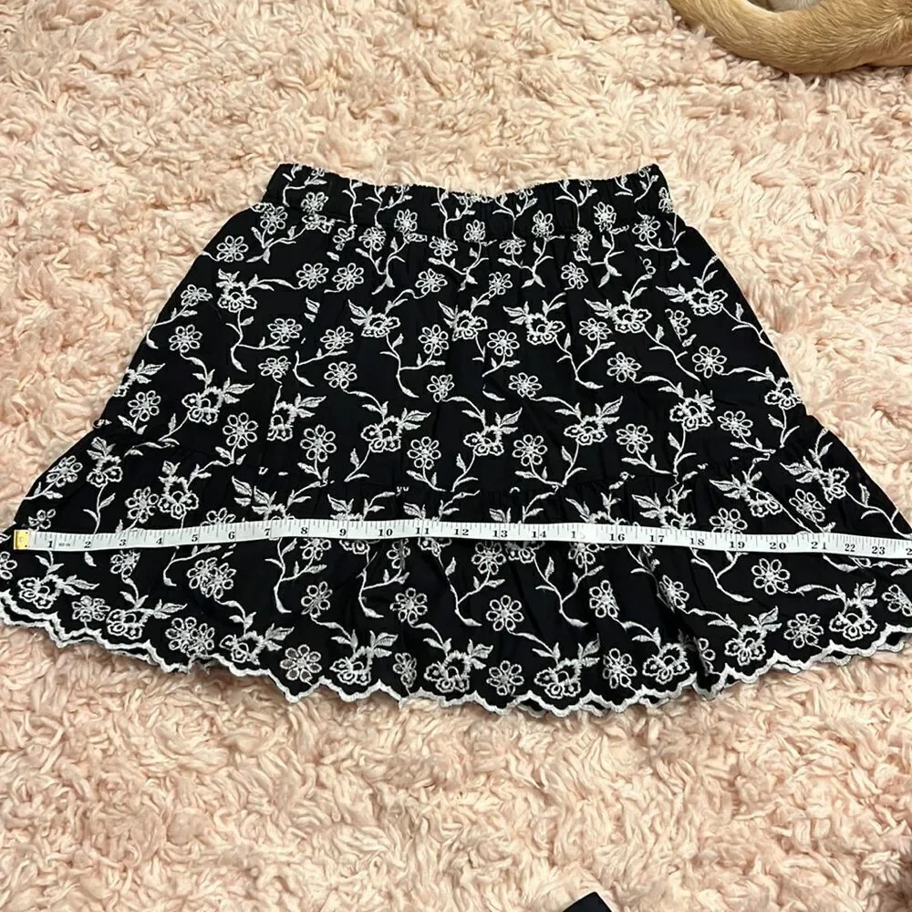 LOFT Floral Embroidered Mini Skirt - Picture 5 of 7